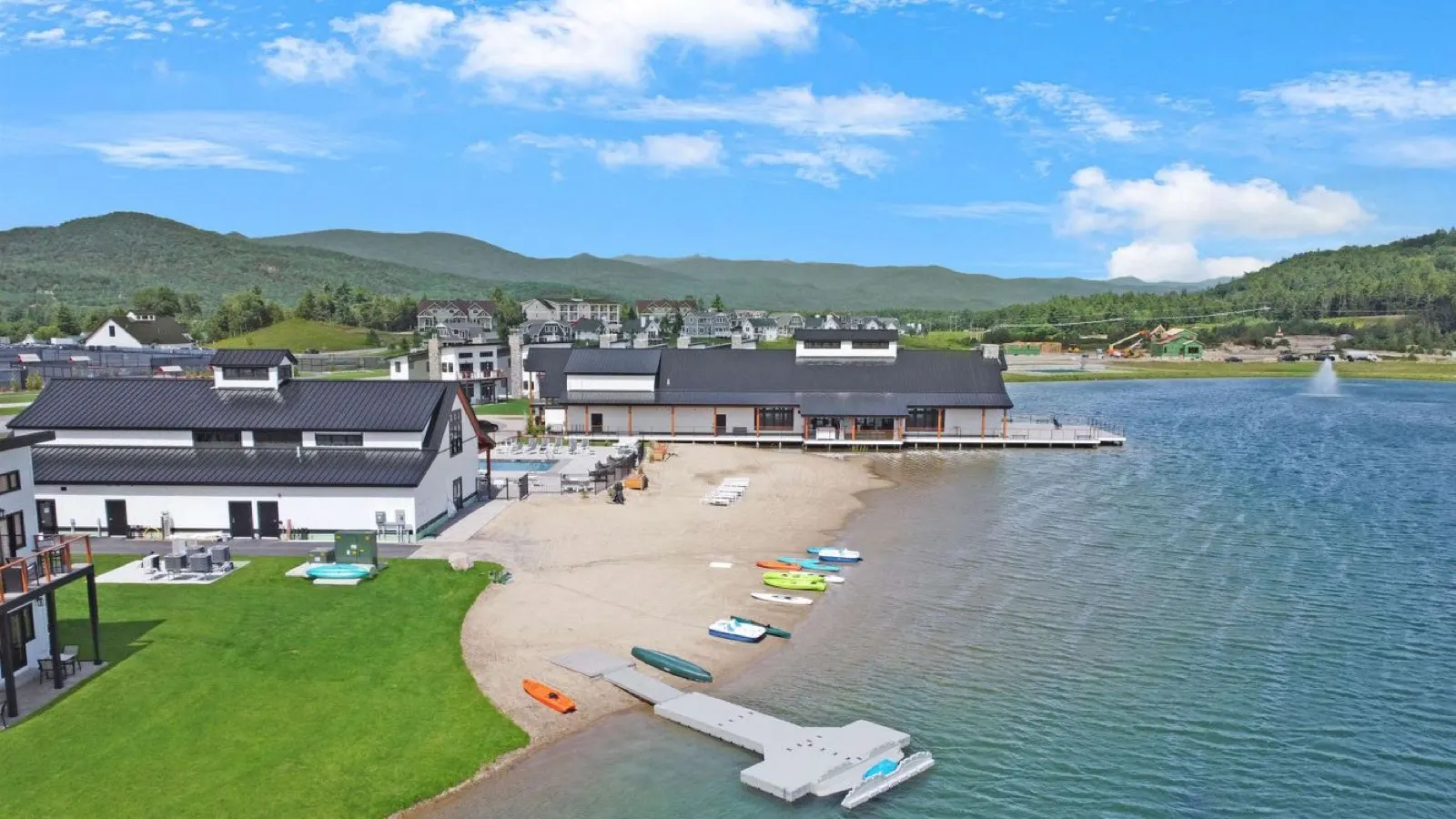 Things to Do in New Hampshire: A Local Broker's Year-Round Guide