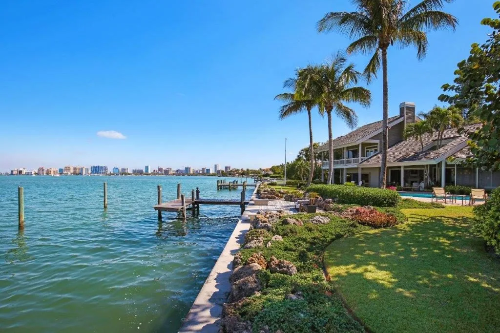 A Buyer's Guide To Lakes Region Waterfront Property